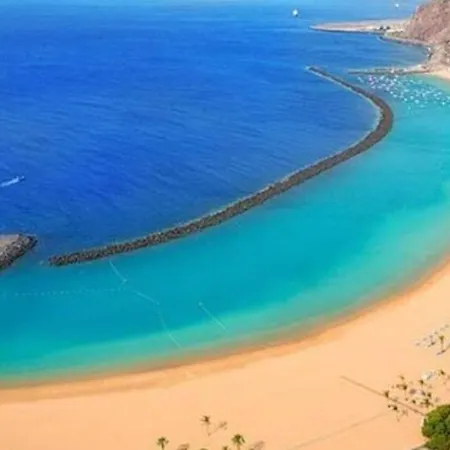 Cruz בית הארחה *